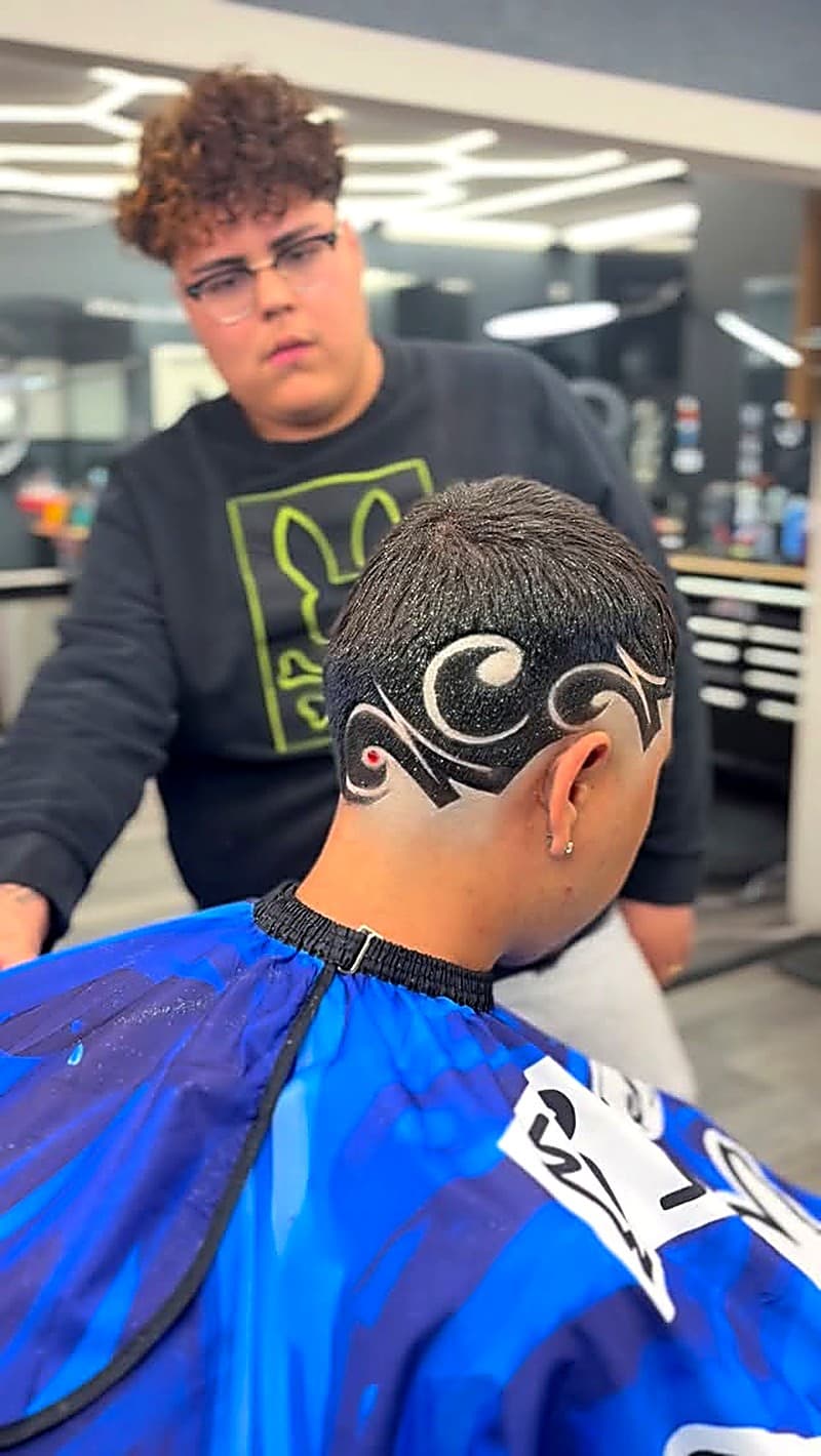 Hair design carving — wave pattern with sharp detail